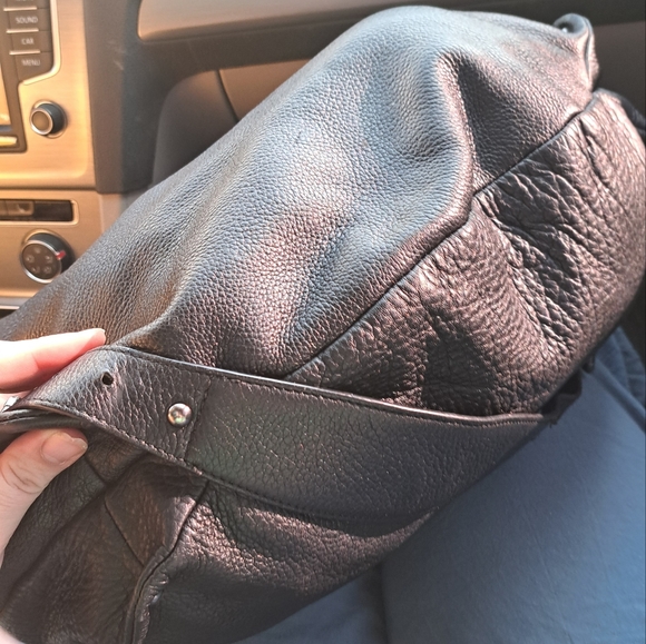 Kenneth Cole New York • Black Leather Oversized Bag Hobo Silvertone Stud Handle - Picture 12 of 13